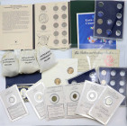 USA (United States of America)
 USA / United States and World - a large set of coins 

W zestawie monety od menniczych po obiegowe, ponad 120 dolar...