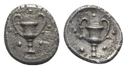 Southern Apulia, Tarentum, c. 280-228 BC. AR Obol (9mm, 0.58 g, 5h). Kantharos; five pellets around. R/ Kantharos; five pellets around. Vlasto 1655-6;...