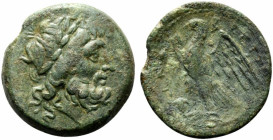 Bruttium, The Brettii, c. 211-208 BC. Æ Unit (21.5mm, 7.24g, 5h). Laureate head of Zeus r. R/ Eagle standing l., with wings spread. HNItaly 1980. Gree...