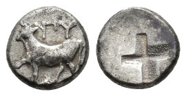 Thrace, Byzantion, c. 387/6-340 BC. AR Half Siglos (11.5mm, 2.41g). Bull standing left on dolphin left R/ Quadripartite incuse square. HGC 3.2, 1390. ...