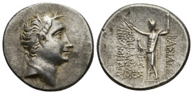 Kings of Bithynia. Nikomedes IV Philopator (94-74 BC). AR Tetradrachm (32,00 mm, 16,66 g). Diademed head of king right R/ BAΣIΛEΩΣ EΠIΦANOYΣ NIKOMHΔOY...