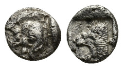 Mysia, Kyzikos, c. 450-400 BC. AR Diobol (9mm, 1.24g). Forepart of boar l.; to r., tunny upward. R/ Head of lion l. within incuse square. Von Fritze I...