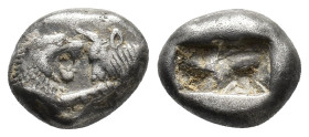 Kings of Lydia, time of Cyrus - Darios I, c. 550/39-520 BC. AR Siglos (15mm, 5.31g). Sardes. Confronted foreparts of lion right and bull left R/ Two i...