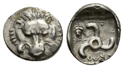 Dynasts of Lycia. Perikles (380-360 BC). AR Third Stater (16,9 mm, 2,94 g). Facing lion's scalp. R/ ��-�-���� ('Perikle' in Lycian) Triskeles; to left...