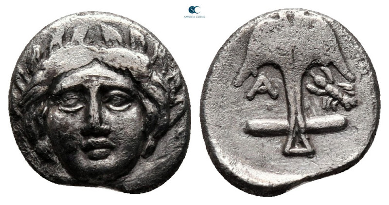 Thrace. Apollonia Pontica circa 375-335 BC. 
Diobol AR

12 mm, 1,11 g



...