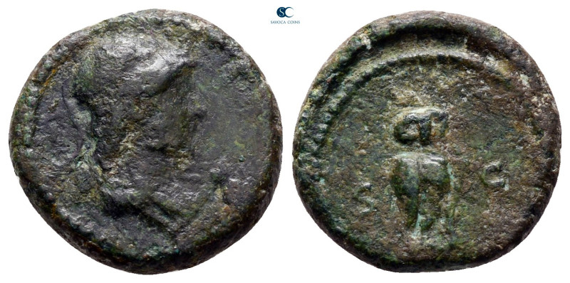 Anonymous issues AD 81-161. Rome
Quadrans Æ

15 mm, 2,88 g



nearly very...