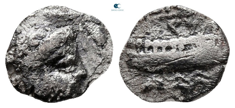 Phoenicia. Arados circa 380-350 BC. 
Obol AR

10 mm, 0,65 g



nearly ver...