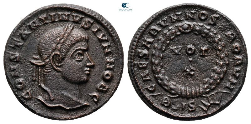 Constantine II, as Caesar AD 317-337. Siscia
Follis Æ

18 mm, 2,78 g



v...