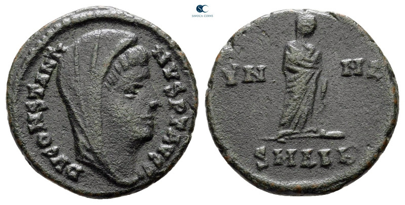 Divus Constantine I AD 337. Alexandria
Follis Æ

15 mm, 1,93 g



very fi...