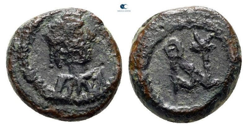 Anastasius I AD 491-518. Constantinople
Nummus Æ

9 mm, 0,93 g



very fi...
