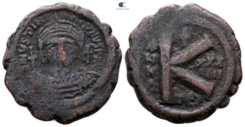 Justinian I AD 527-565. Thessalonica
Half Follis or 20 Nummi Æ

23 mm, 5,71 g...