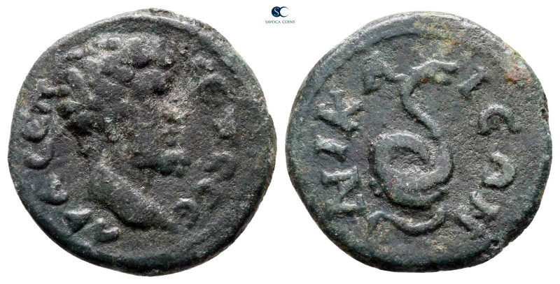 Bithynia. Nikaia. Septimius Severus AD 193-211. 
Bronze Æ

17 mm, 2,29 g

...