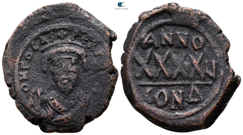 Phocas AD 602-610. Constantinople
Follis or 40 Nummi Æ

32 mm, 10,84 g


...