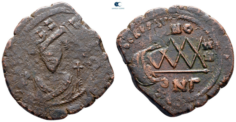 Phocas AD 602-610. Constantinople
Follis or 40 Nummi Æ

33 mm, 11,18 g


...