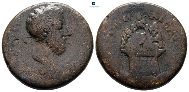 Cappadocia. Caesarea. Marcus Aurelius AD 161-180. 
Bronze Æ

27 mm, 15,81 g
...