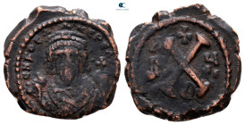 Phocas AD 602-610. Theoupolis (Antioch). Decanummium Æ