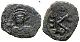 Heraclius AD 610-641. Constantinople. Half Follis or 20 Nummi Æ