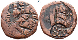 Heraclius with Heraclius Constantine AD 610-641. Syracuse. Follis or 40 Nummi Æ