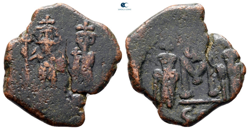 Heraclius with Heraclius Constantine AD 610-641. Syracuse
Follis or 40 Nummi Æ...