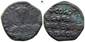 Constantine VII, Porphyrogenitus AD 913-959. Constantinople. Anonymous Follis Æ