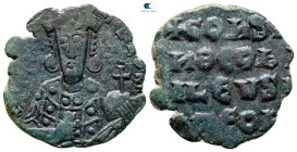 Constantine VII, Porphyrogenitus AD 913-959. Constantinople. Follis Æ