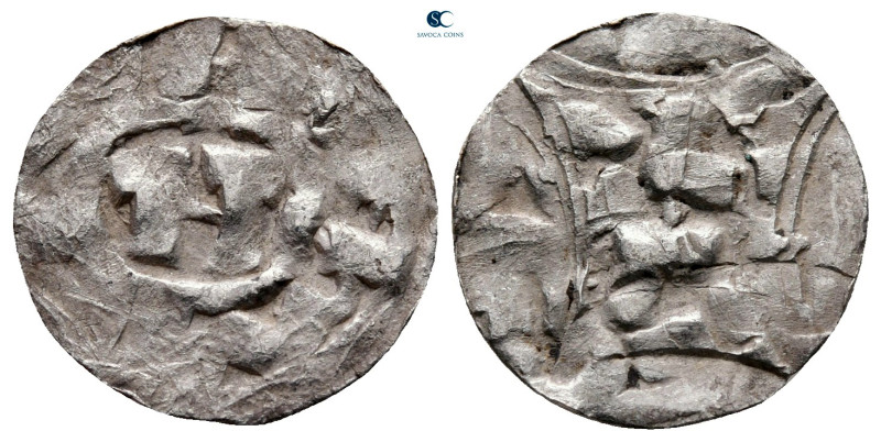 Italy. Lucca. Henry II AD 1004-1024. 
Denier AR

16 mm, 0,87 g



very fi...