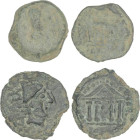Lote 2 monedas Cuadrante. 200-20 a.C. MALACA (MÁLAGA). Anv.: Cabeza de Vulcano a derecha con gorro, uno puntiagudo, el otro redondeado, delante tenaza...