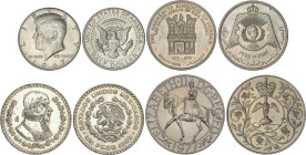 Lote 4 monedas. 1962 a 1977. ESTADOS UNIDOS, GRAN BRETAÑA, JORDANIA y MÉXICO. AR (1) y Ni. Incluye: 1/2 Dollar 1967 Kennedy, 1 Crown 1977 Jubileo Isab...