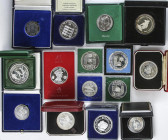 Lote 13 monedas. 1972 a 1997. AFGANISTAN, AUSTRALIA, CAMBOYA, ESPAÑA (2), ETIOPIA, HUNGRIA (2), ISLA DE MAN (2), SUDAFRICA, URUGUAY (2). AR. Todas dif...