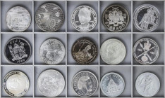 Lote 15 monedas. S.XX. VARIOS PAISES. AR. Todas diferentes, monedas de tamaño tipo duro. A EXAMINAR. SC y FDC.