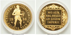 Beatrix gold Proof Ducat 1986 UNC, KM190.2. First year of type. Struck to commemorate the 400th anniversary of this Ducat design. Accompanied by origi...