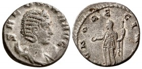 Salonina. AD 254-268. AR Antoninianus.(3.70 g, 18.90 mm)
 Rome,
 Draped bust r., wearing stephane, set on crescent./ 
 Juno standing l., holding pa...
