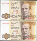 5000 Pesetas. 23 de Octubre de 1979. Pareja correlativa. Serie L-B, última serie emitida. (Edifil 2020: 478a). Rara en esta excepcional calidad, apres...