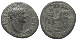 Lydien. Gordos Iulia. Traianus (98 - 117 n. Chr.).

 Bronze.
Vs: Kopf mit Lorbeerkranz rechts.
Rs: Hades mit Kore in Quadriga nach rechts fahrend....