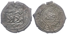 Menkujakiden (Mengücekiden). Fakhr ad-Din Baramshah (563 - 622 H. / 1167 - 1225).

Fals (Kupfer). 600 H. Arzinjan (Erzincan).
28 mm. 7,28 g.

Alb...