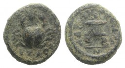 Cilicia, Mopsouestia-Mopsos. Time of the Antonines. Æ (14mm, 3.01g, 12h). Crab with star (Zodiac sign of Cancer). R/ Lighted altar set on legs. RPC IV...