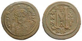 Justinian I (527-565). Æ 40 Nummi (41mm, 23.43g, 6h). Cyzicus, year 13 (539/40). Diademed, helmeted and cuirassed bust facing, holding globus cruciger...