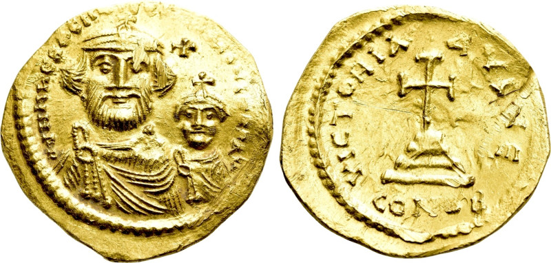 HERACLIUS with HERACLIUS CONSTANTINE (610-641). GOLD Solidus. Constantinople. 
...