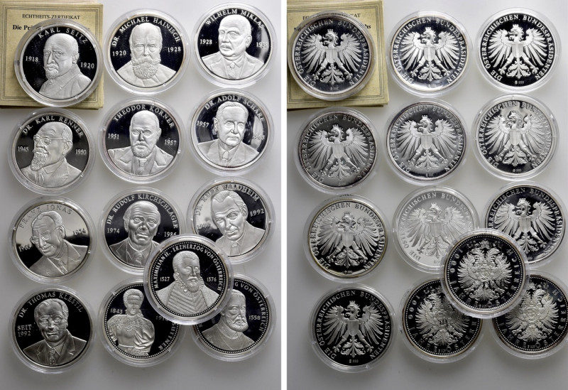 13 Modern Silver Medals (Circa 260 gr. fine). 

Obv: .
Rev: .

. 

Condit...