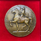 BELGIO. Medaglia Esposizione Universale di Bruxelles 1910. AE dorato (127 g - 70,5 mm). SPL