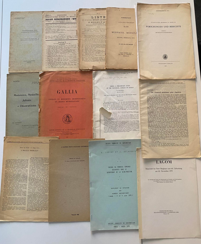 Lotto di 13 opuscoli, listini e cataloghi di numismatica (Staatliche Museen zu B...