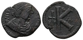Justin I (?), 518-527 AD. AE, Half Follis. 7.11 g. 25.13 mm. Constantinople mint.
Obv: DN IV[…]. Pearl diademed, draped, cuirassed bust right.
Rev: ...