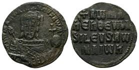 Constantine VII Porphyrogenitus with Romanus I, 913-959 AD. AE, Follis. 4.98 g. 26.38 mm. Constantinople.
Obv: [+ RωMAҺ ЬAS]ILЄVS RωM. Frontal bust o...