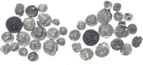 Lot of 20 unclassified:Silver obol
See picture. 
LOT SOLD AS IS, NO RETURNS.