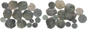 Lot of 15 unclassified: Bronze,lead
See picture. 
LOT SOLD AS IS, NO RETURNS.