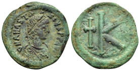 Anastasius I, 491-518. Half Follis (Bronze, 21 mm, 4.32 g, 6 h), Constantinople, 498-518. D N ANASTASIVS P P AVG Diademed, draped and cuirassed bust o...