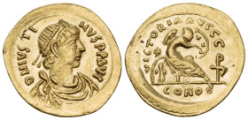 Justin I, 518-527. Semissis (Gold, 18 mm, 2.02 g, 6 h), Constantinople. D N IVSTI-NVS PP AVC Diademed, draped and cuirassed bust of Justin I to right....