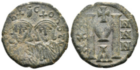 Leo V, with Constantine, 813-820. Follis (Bronze, 21 mm, 4.62 g, 6 h), Constantinople. LEOn S COnST A Crowned busts of Leo V, on left, and Constantine...