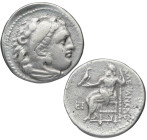 336-323 aC. Alejandro Magno (336-323 aC). 1 dracma. Ag. 2,70 g. Cabeza de Heracles a la derecha, recubierta con piel de león /Zeus Aëtophoros sentado ...