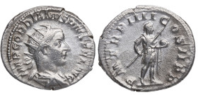 241 d C. Gordiano III (238-244 d.C). Roma. Antoniniano. Ve. 4,19 g. PM TR P IIII COS II PP. Emperador con lanza y orbe a derecha Atractiva. EBC-. Est....